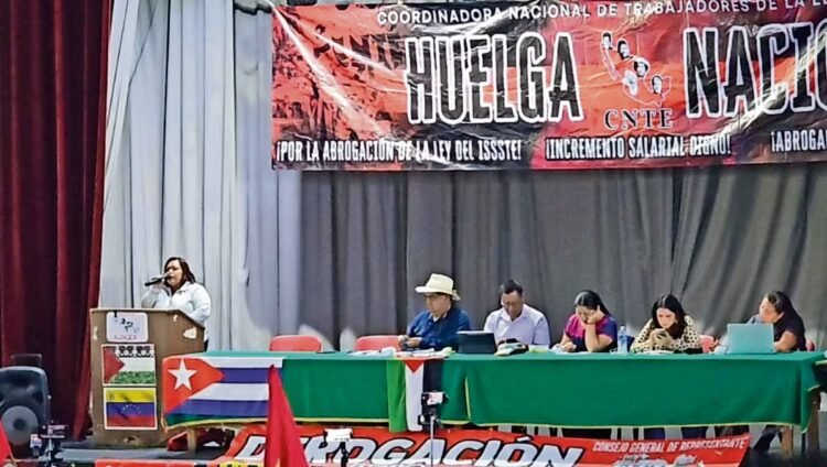 Concessions are not enough for the CNTE; threatens to grow its protests01:37The general secretary of Section 14 calls on teachers to grow the movement; His main request is to repeal the ISSSTE Law, he insists