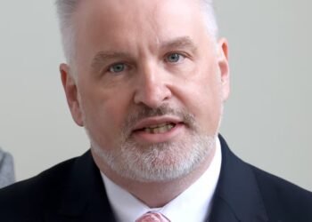 Independent Ireland TD defends high number of PQs submitted as concerns raised over use of AI – The Irish Times