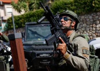 What does Netanyahu want by expanding the war in Lebanon?