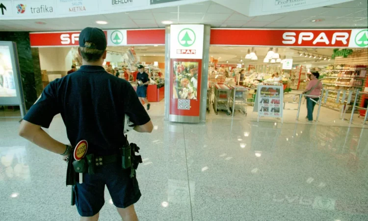Check what you bought: recall of several Spar brand French salads