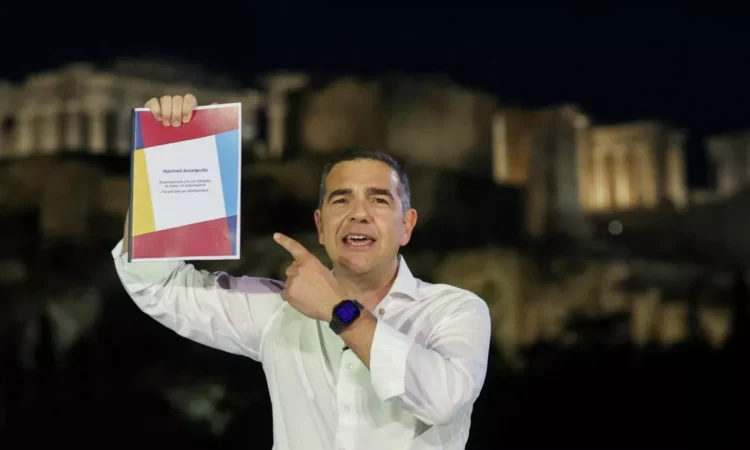 Return of the written off: Tsipras tries to unite the Greek opposition