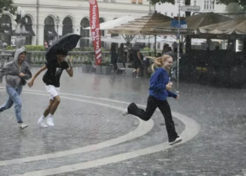 The summer atmosphere will be interrupted by showers and storms, and the temperature will drop by 15 degrees