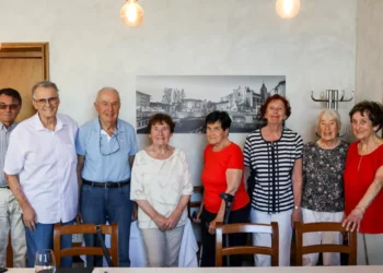 “We remained friends”: for the 70th graduation anniversary together again at the same table
