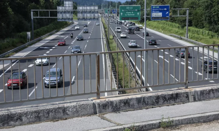 Increased traffic on the roads: due to the accident in Strunjan’s avenue, there was a traffic jam