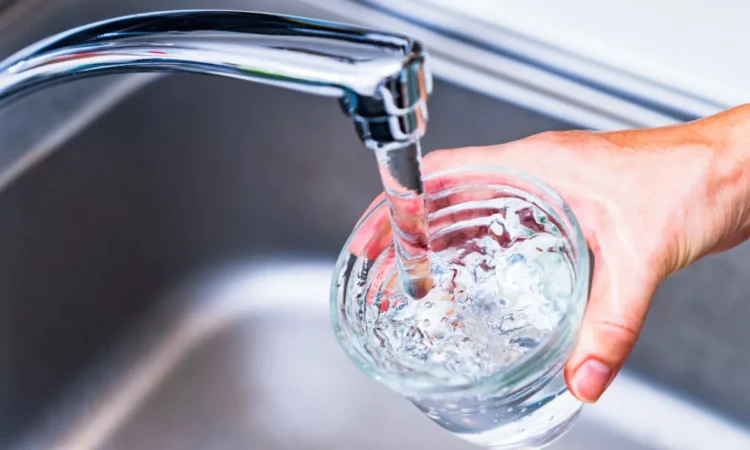 She sued the five-star hotel because she was not served tap water