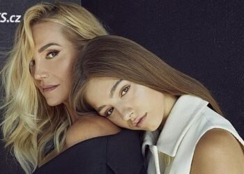 She looked like a cat on the pier. Dara Rollins’ daughter enjoyed her prom