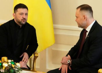 Polish President Nawrocki decided to withdraw Zelensky’s highest Polish award – World – News