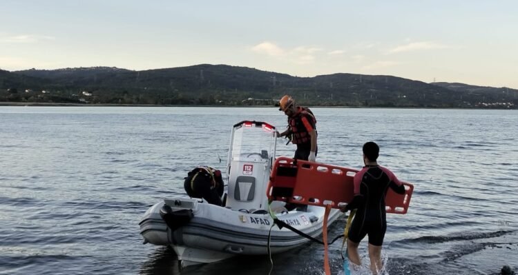 The person diving in Sapanca Lake drowned