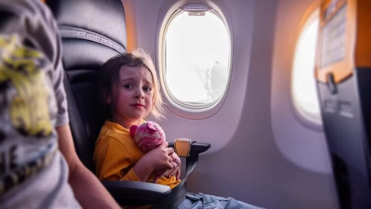 Films from 18 on the plane: Are horror and sex acceptable next to children?