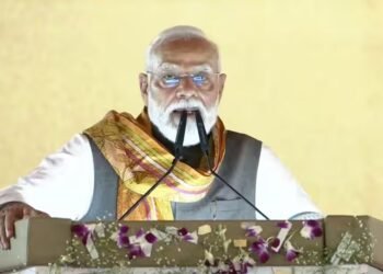 Narendra Modi: Tried to whitewash history, previous govt made West Bengal base for infiltrators: Narendra Modi