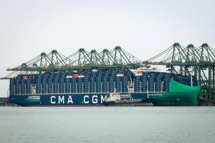 Mega LNG-powered ship calls on Singapore