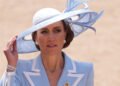 Kate Middleton in a delicate heavenly outfit attended the parade in honor of the king in London – photo, video