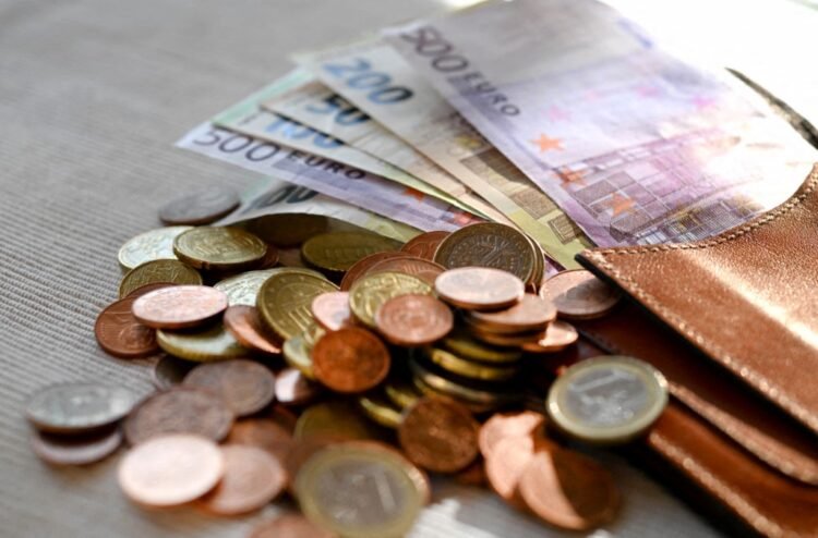 Parliamentary question: Which charities benefited from government aid last year?