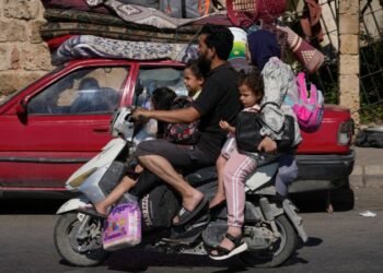 Why is there fighting in Lebanon?