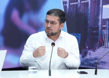 “The main task of public schools is to keep children for a certain time” – Hamid Sadiq