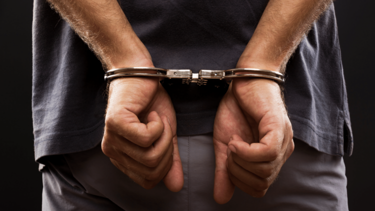 Napolcom officer nabbed for alleged grave threats