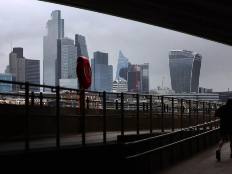 Swiss pursue direct train link to London