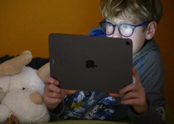 New Swiss regional network to steer children away from ‘all-digital’ lifestyle