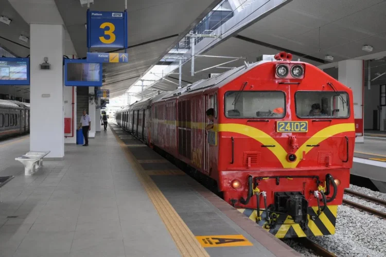 New train service links Johor Bahru Sentral to Pasir Gudang, Kulai