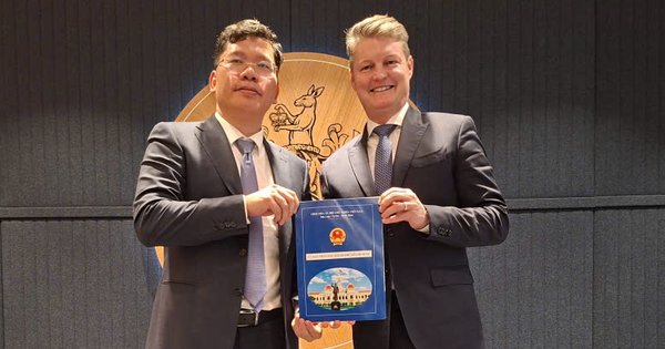 Ho Chi Minh City, Victoria state sign expanded cooperation agreement