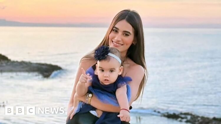 Mother dies saving daughter in Venezuela earthquakesHéctor Bello wrote on social media that "you gave your own life for our daughter" in the quakes which killed at least 589 people.44 mins agoLatin America
