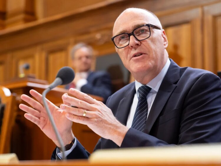 Swiss parliament approves demand for defence agreement with EU