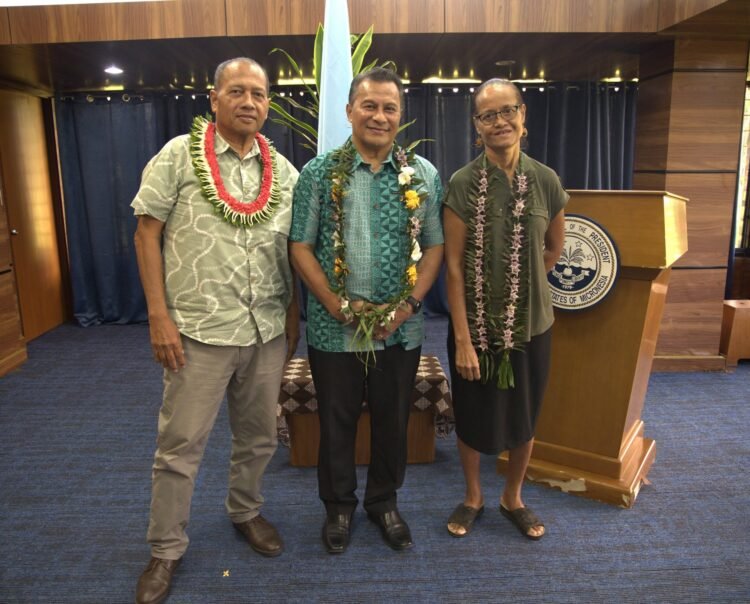 ice President Administers Oath of Office to FSMPC and NORMA Boards – FSM Government