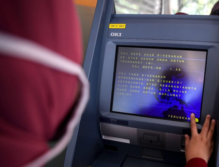 RM1 interbank ATM withdrawal fee to be abolished from July 1