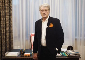 Yushchenko refused the Polish Order of the White Eagle in protest