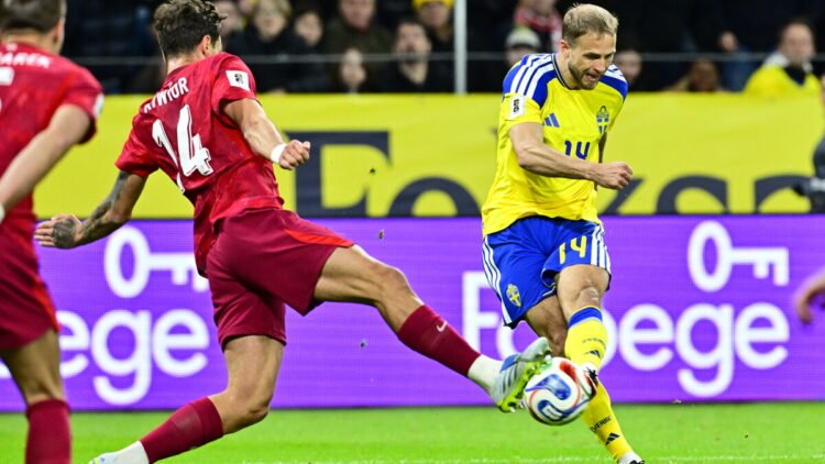 Injured Gustav Lundgren extends contract with Gais through 2030