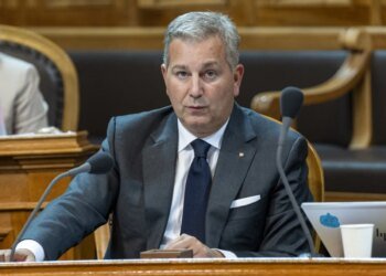 Swiss parliament backs criminal record checks for foreign permits