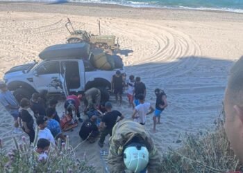 Parachute crashed into the rocks in Çatalca, Istanbul: There are injuries