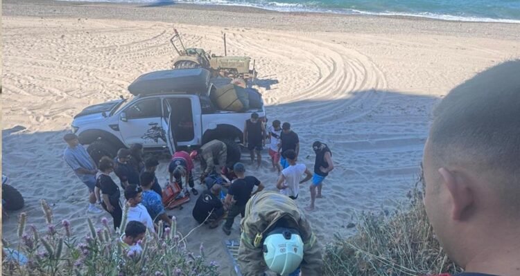 Parachute crashed into the rocks in Çatalca, Istanbul: There are injuries