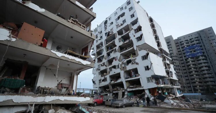 Earthquakes leave at least 164 dead in Venezuela; the number will increase in the coming hours
