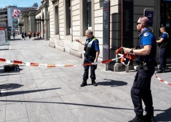 Swiss psychiatric ward launches probe after knife attack