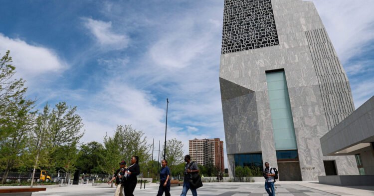 Barack Obama Presidential Center to Open in Chicago: Likened to Star Wars Spaceship