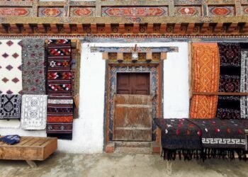Chumey Weavers Revive Traditional Wool Dyeing as Bumthang’s Yathra Heritage Faces New Challenges