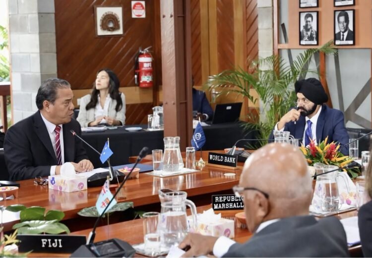 President Signs Contract for East and West Pou Circular Road Upgrade in Chuuk – FSM Government
