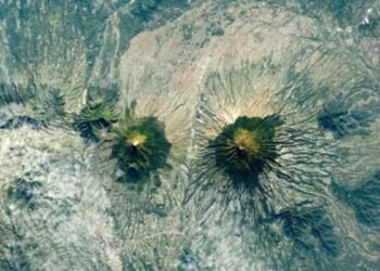 Not twins, legend has it that they were husband and wife and were the lifeblood of the entire region.
