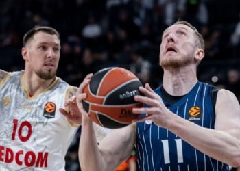 Anadolu Efes parted ways with the Latvian player
