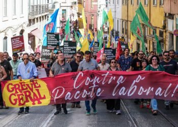 General strike marred by clashes, six detainees and different versions of adherence. Government admits bringing closer positions in labor law
