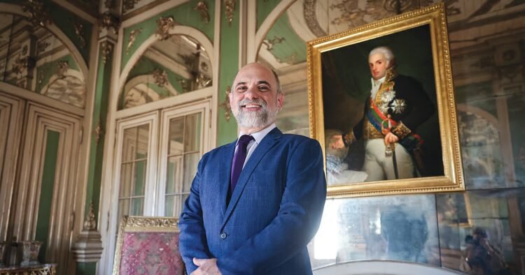 “I joke, when they say that D. João VI fled, that no one runs away with a library”