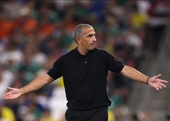 Tunisia fires coach after defeat by Sweden. This is the fourth time that a coach has been fired at a World Cup