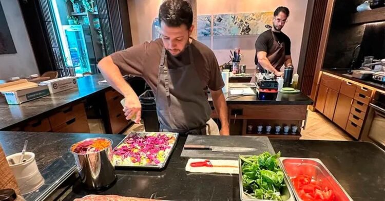 Migration: A Cuban chef who emigrated to the United States wins a Michelin star