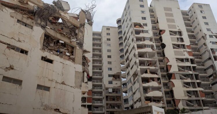 A 4.6 magnitude earthquake shakes the area devastated by earthquakes in Venezuela
