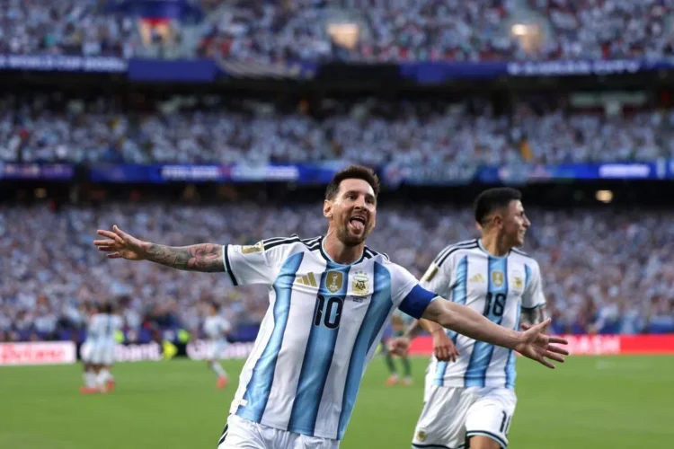 Lionel Messi equals World Cup scoring record