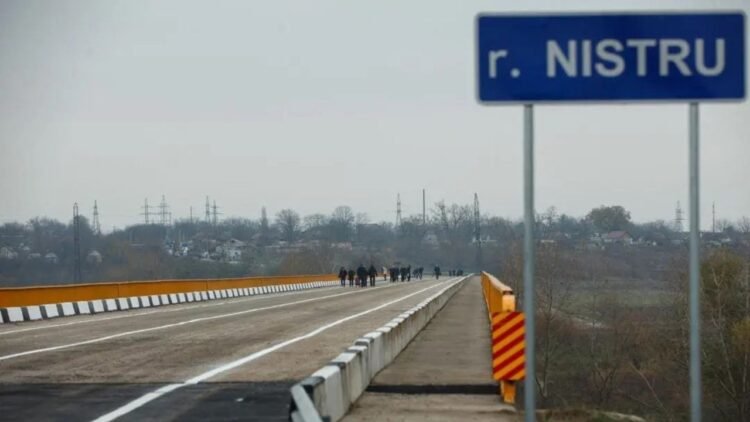 How much did the Moldovan authorities spend on compensation during the cold period in the Security Zone: response from the Ministry of Labor