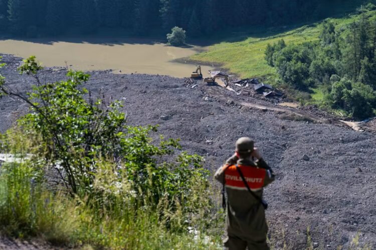 Compulsory service reform: Federal Council plans to merge community service and civil defense