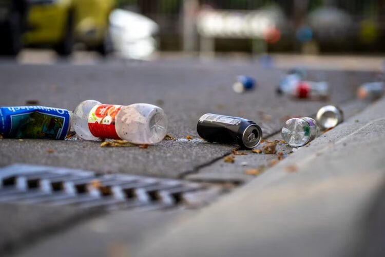 Littering buses are coming: Federal Council decides on fines of up to 250 francs