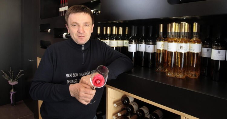 Jutarnji list – ‘Croatia is waiting for a stronger process of selling wineries. Changes are coming that small winemakers can’t do anything about.